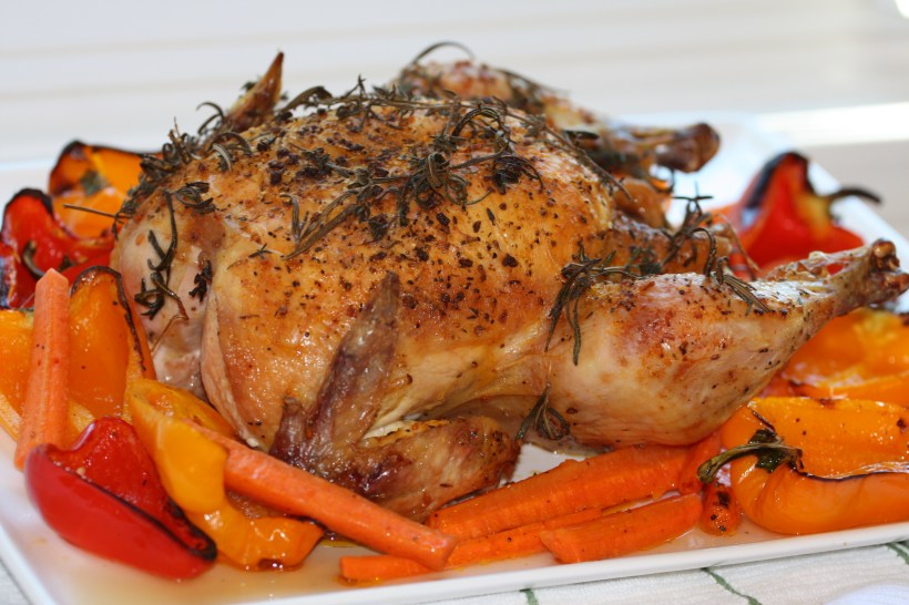 kura pieczona w rozmarynie
