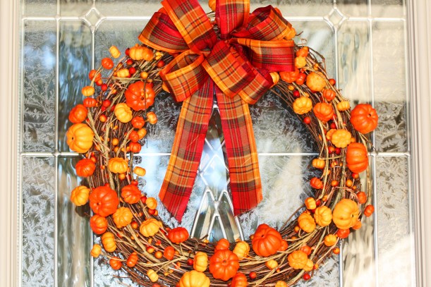 Jesienna dekoracja na drzwi