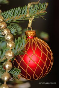bombka na choince, dekoracja świąteczna